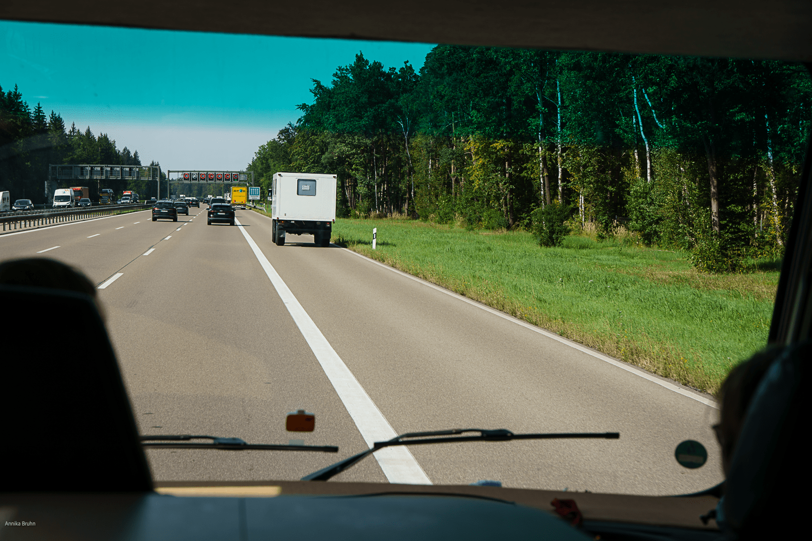 Karl auf der Autobahn